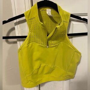 Lululemon sports bra!